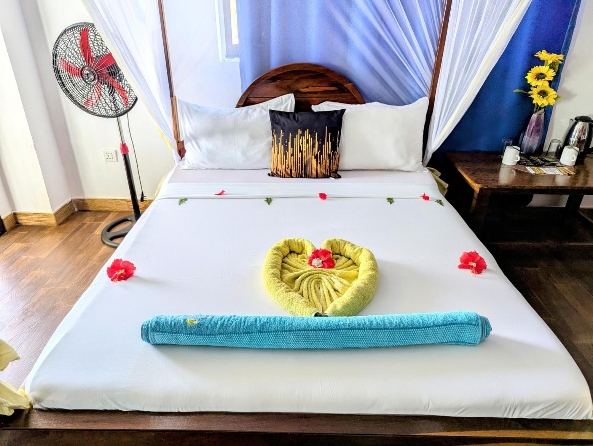 Blue Tides Hotel Nungwi Luaran gambar