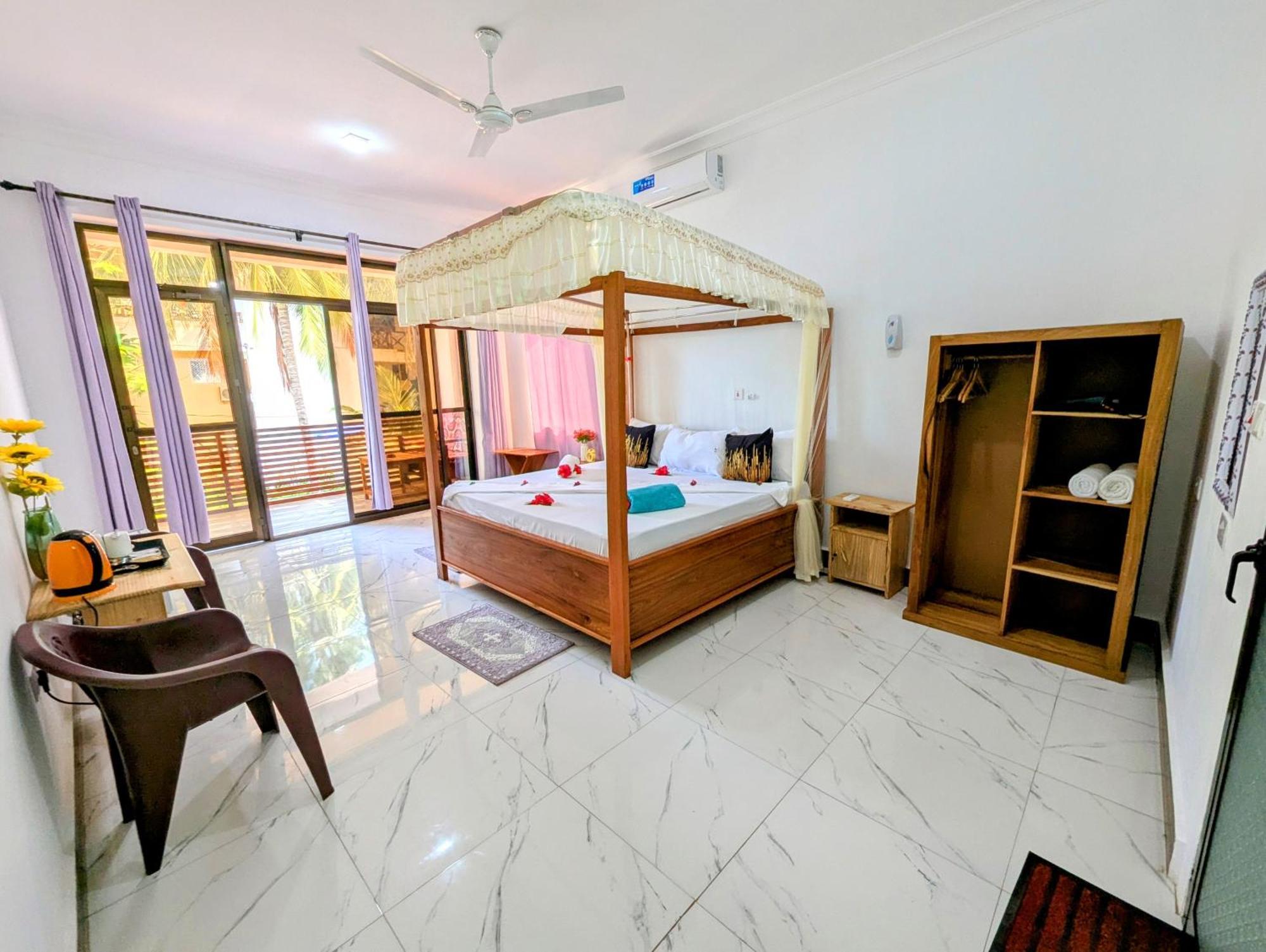Blue Tides Hotel Nungwi Luaran gambar