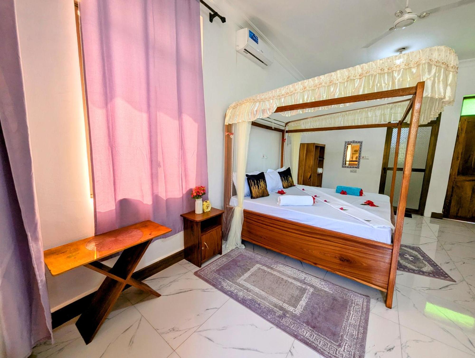 Blue Tides Hotel Nungwi Luaran gambar