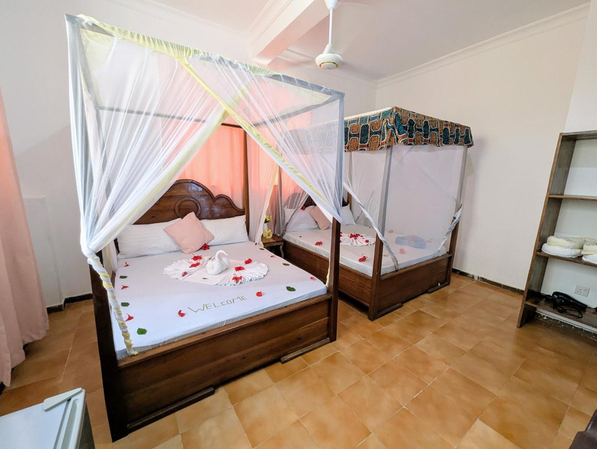 Blue Tides Hotel Nungwi Luaran gambar